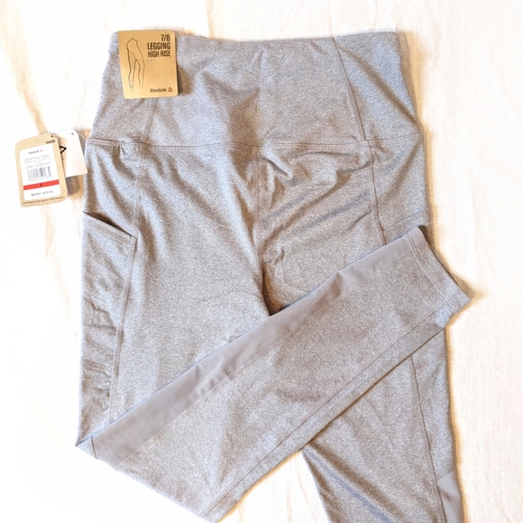 Reebok Pants - NWT Reebok High Rise 7/8 Legging